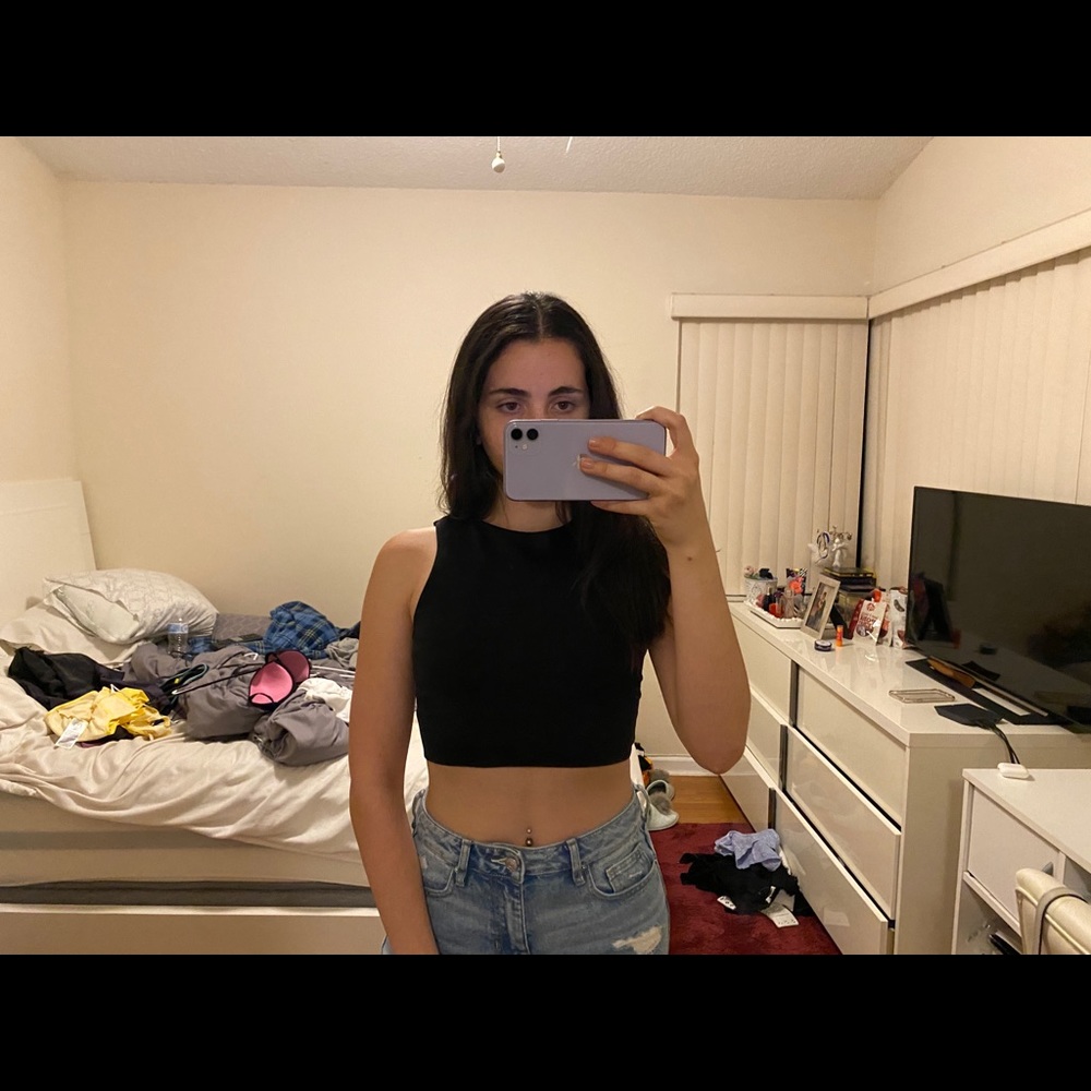 Black crop top